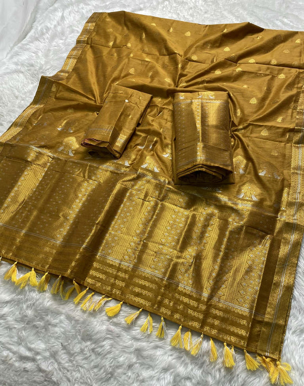 Color_BlackbyGold