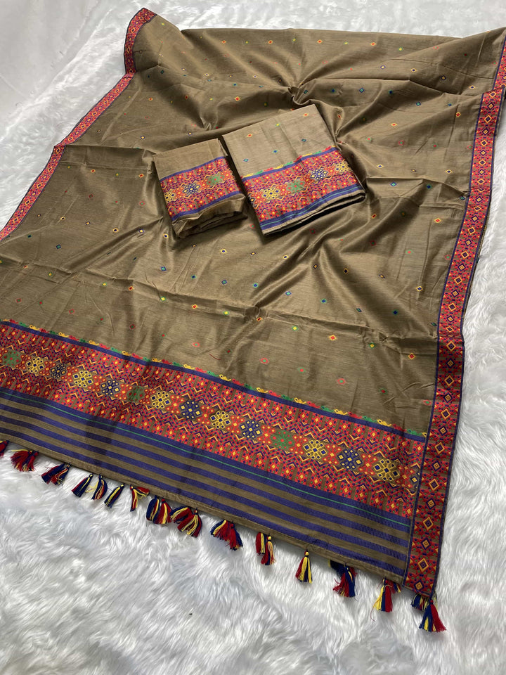 Ready-To-Wear Multi-Dhaga Work AC Cotton* Mekhela Sador