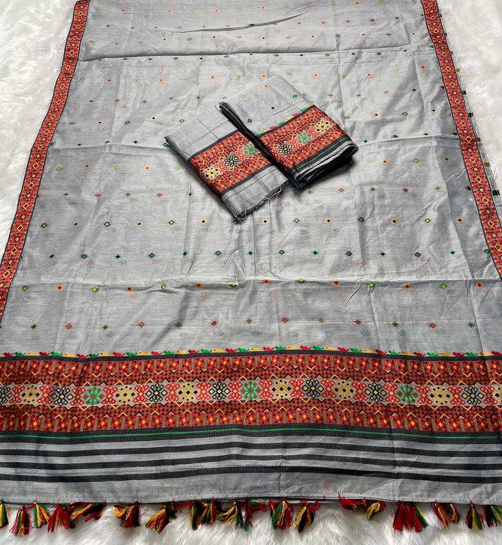 Ready-To-Wear Multi-Dhaga Work AC Cotton* Mekhela Sador