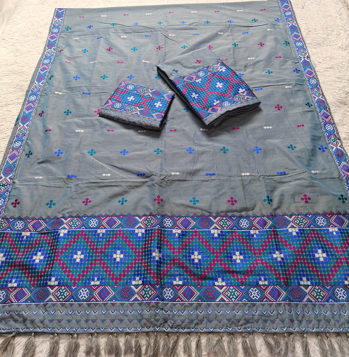Ready-To-Wear Multi-Dhaga Work Super Cotton* Mekhela Sador