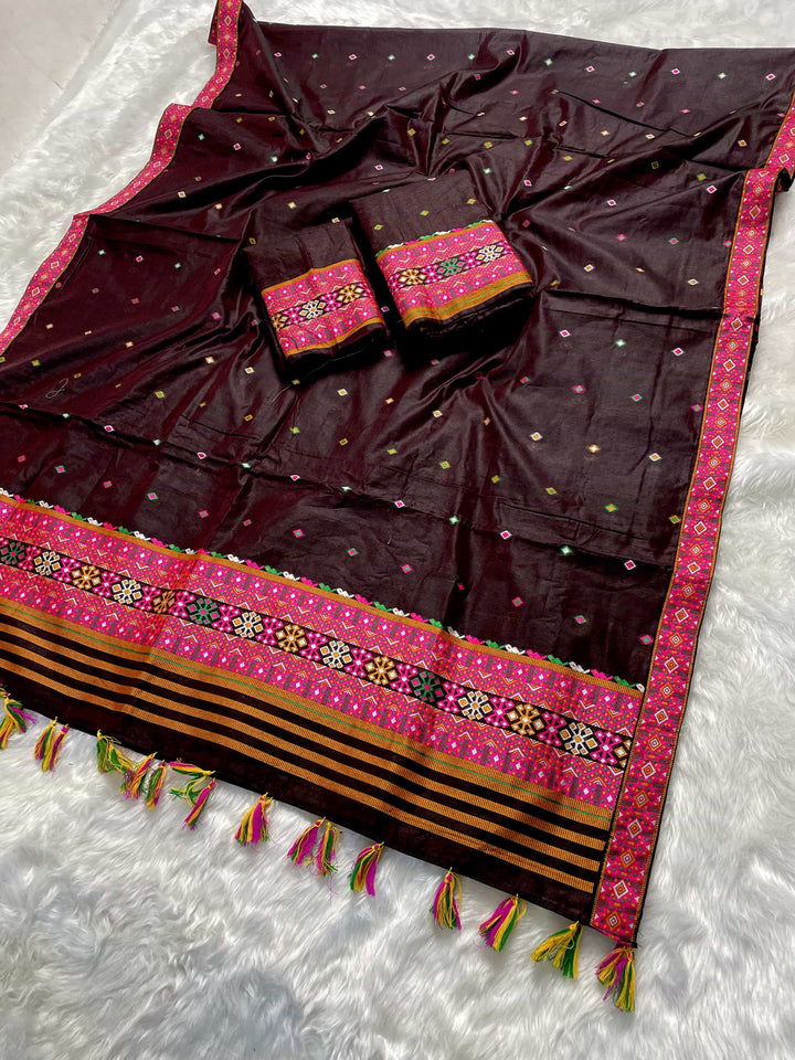 Ready-To-Wear Multi-Dhaga Work AC Cotton* Mekhela Sador