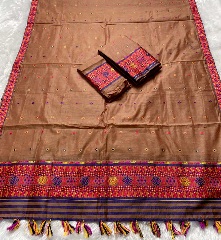 Ready-To-Wear Multi-Dhaga Work AC Cotton* Mekhela Sador