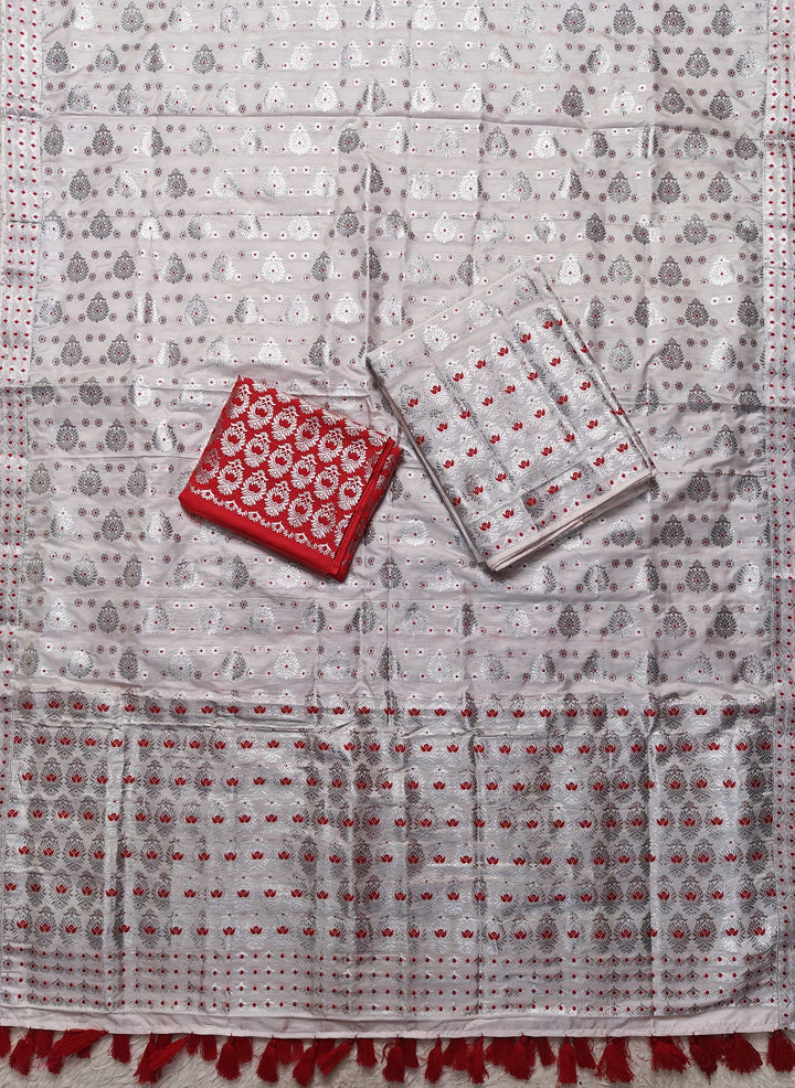 Ready-To-Wear Mix Set Mekhela Sador - Contrast Blouse
