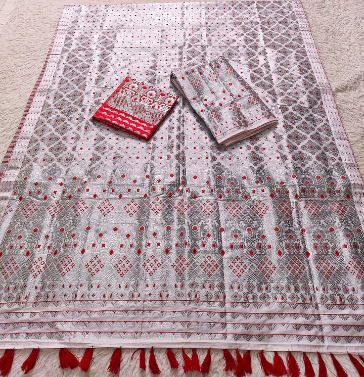 Ready-To-Wear Mix Set Mekhela Sador - Contrast Blouse