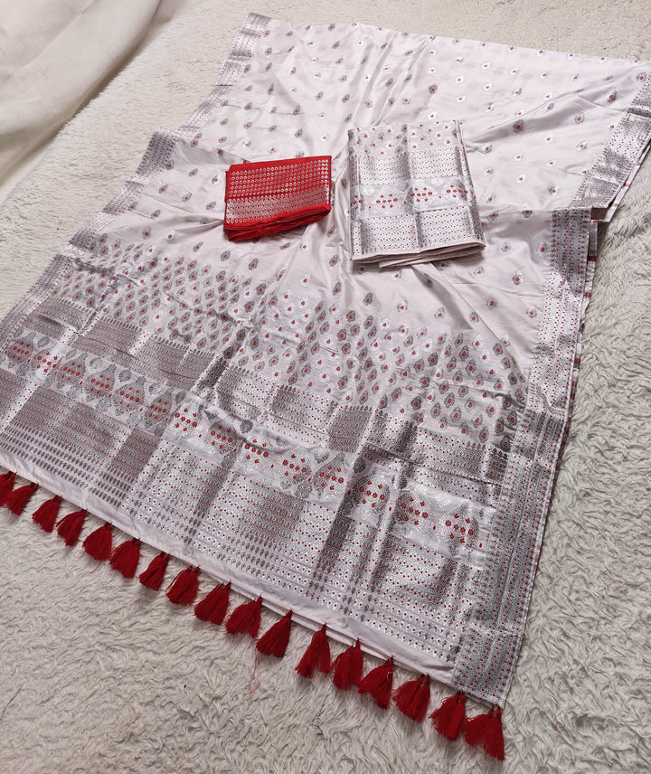 Ready-To-Wear Mix Set Mekhela Sador - Contrast Blouse