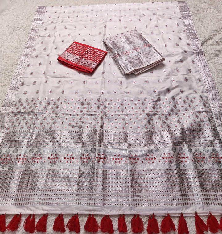 Ready-To-Wear Mix Set Mekhela Sador - Contrast Blouse
