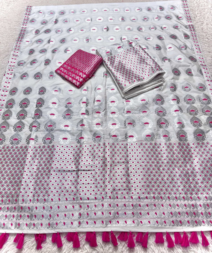 Ready-To-Wear Mix Set Mekhela Sador - Contrast Rani Blouse