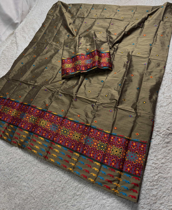 Multi-Dhaga Work Mix Set Mekhela Sador
