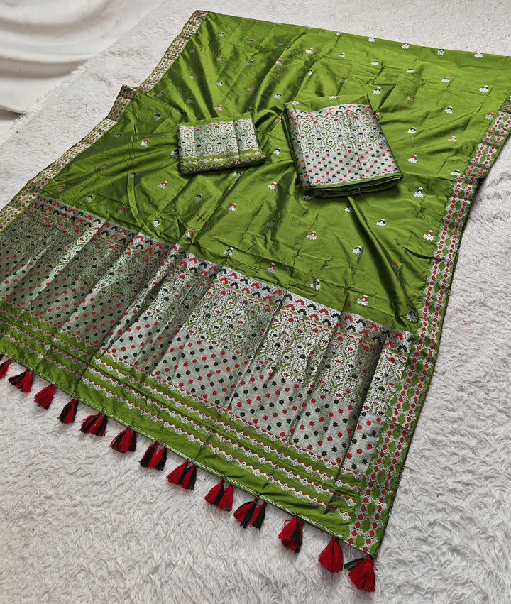 Ready-To-Wear Silver Jari Mix Set Mekhela Sador