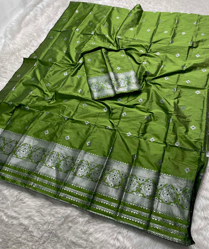 Silver Jari - Dhaga Mina - Mix Set Mekhela Sador
