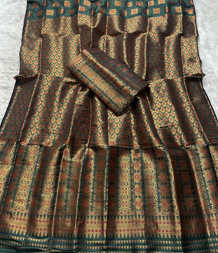 Bedsheet-Style Copper Guna Mix Pat Mekhela Sador