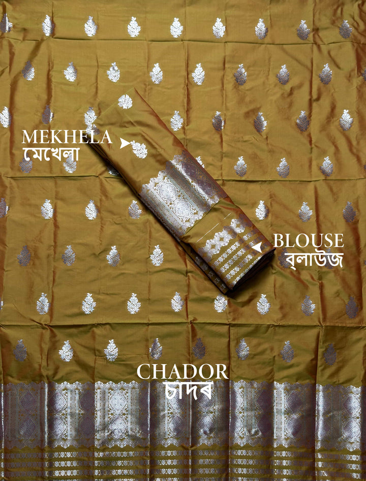 Silver Jari Mix Set Mekhela Sador