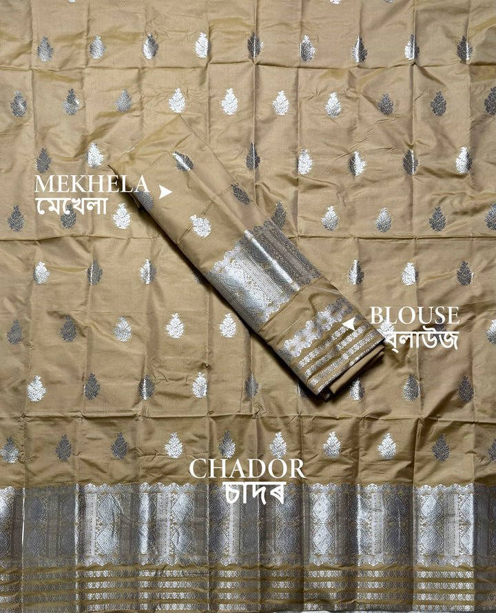Silver Jari Mix Set Mekhela Sador