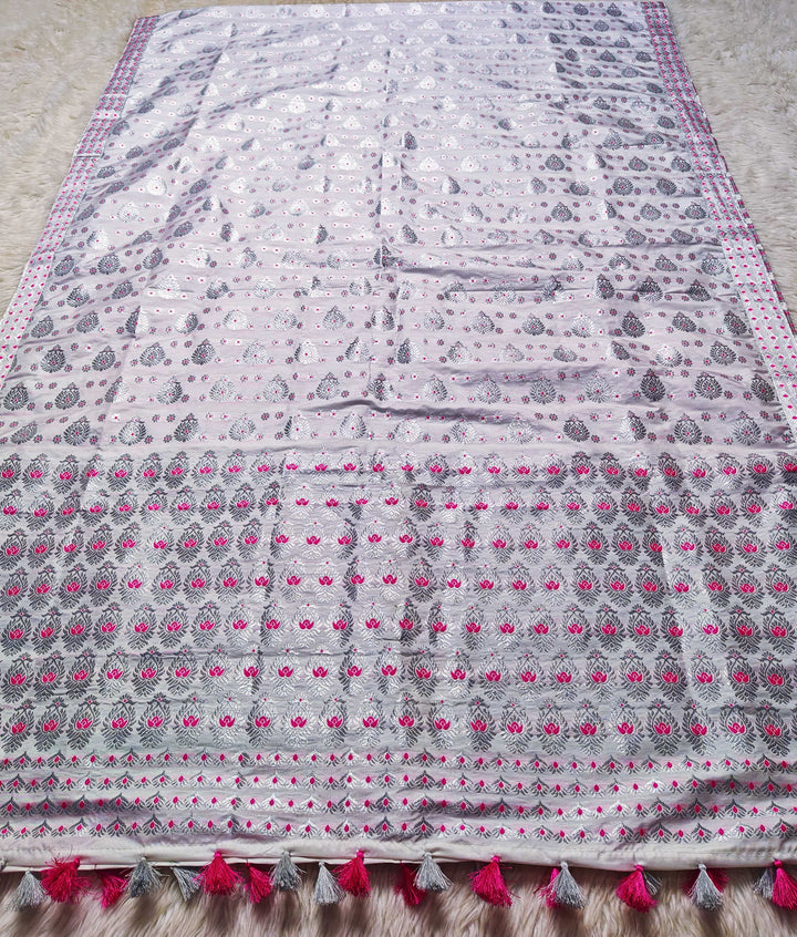 Ready-To-Wear Mix Set Mekhela Sador - Contrast Rani Blouse