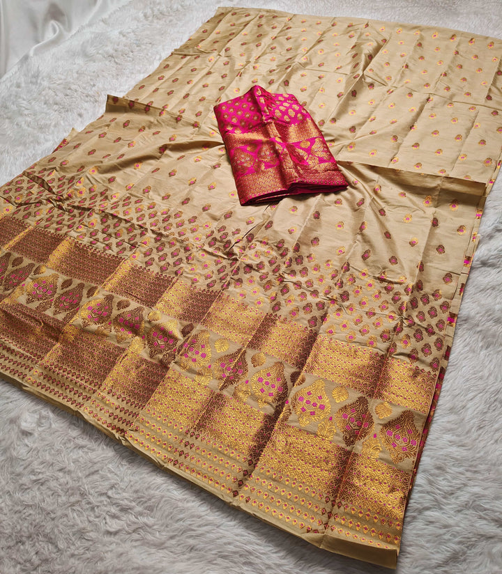 Muga* Contrast Mix Set Mekhela Sador