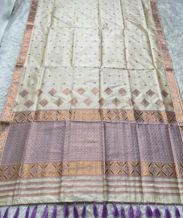 Soft Art Toss Woven Jaintia-Styled Saree
