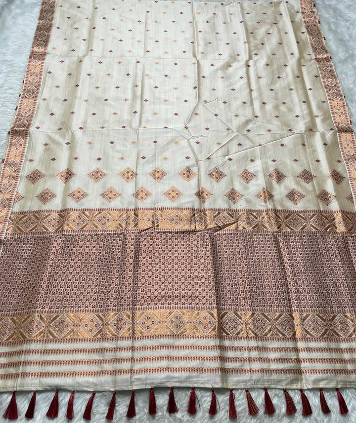 Soft Art Toss Woven Jaintia-Styled Saree