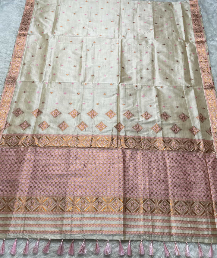Soft Art Toss Woven Jaintia-Styled Saree
