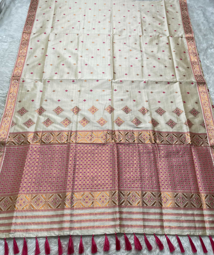 Soft Art Toss Woven Jaintia-Styled Saree