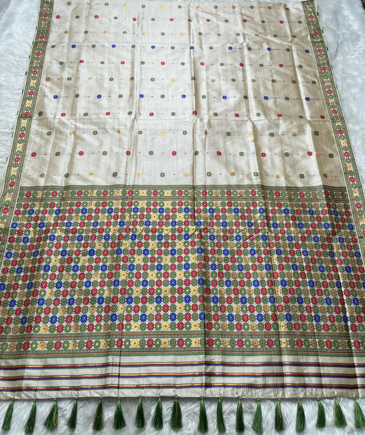 Soft Art Toss Woven Assamese-Styled Saree