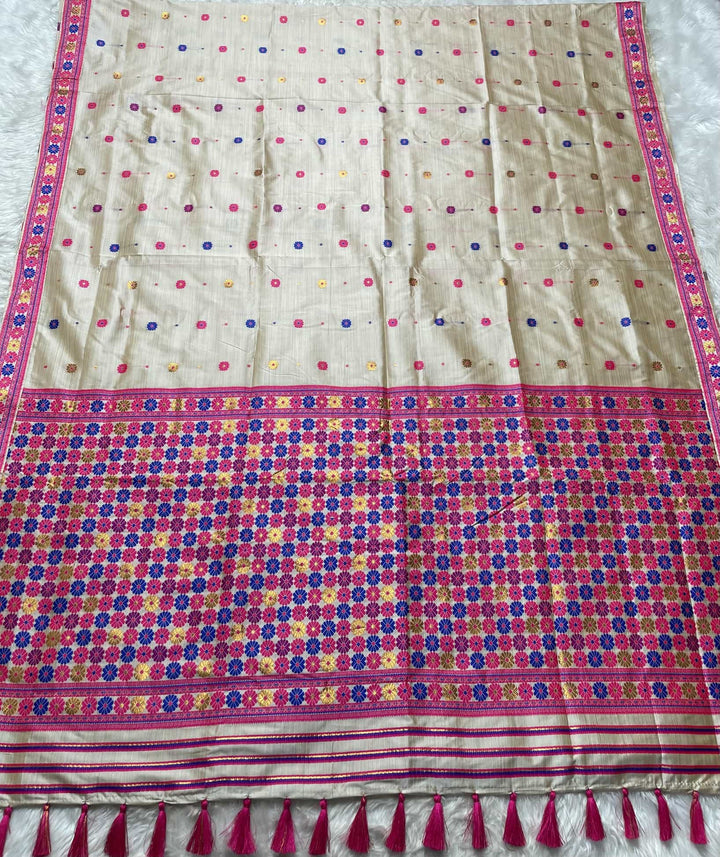 Soft Art Toss Woven Assamese-Styled Saree