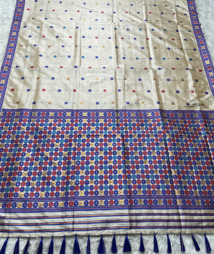 Soft Art Toss Woven Assamese-Styled Saree