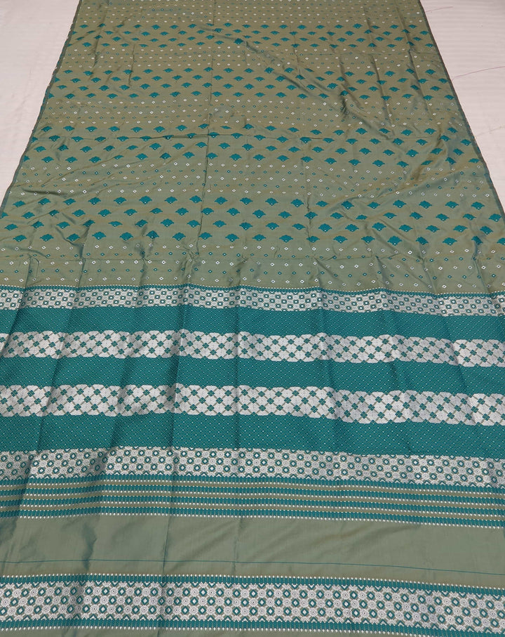 Contrast Mix Set Mekhela Sador