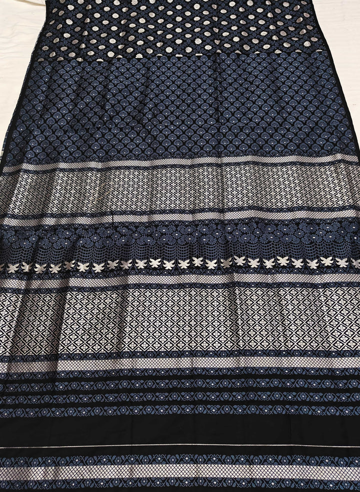 সূতাৰ- কাম (Dhaga-Work) মিক্স ছেট মেখলা চাদৰ