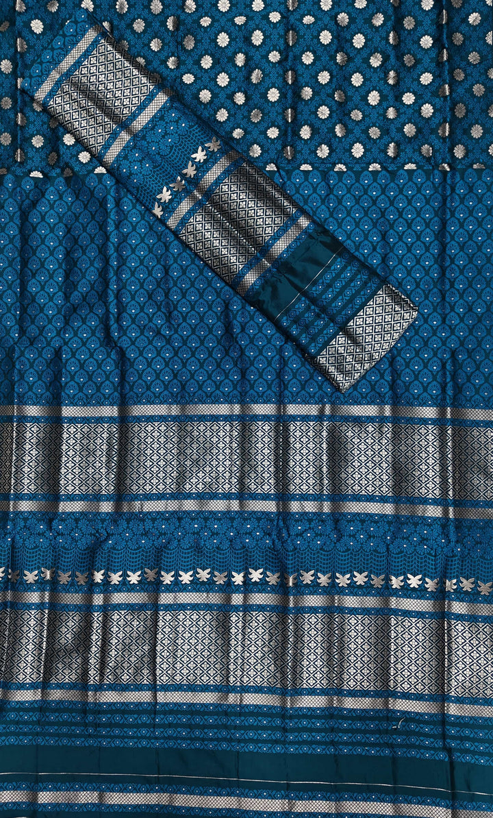 সূতাৰ- কাম (Dhaga-Work) মিক্স ছেট মেখলা চাদৰ