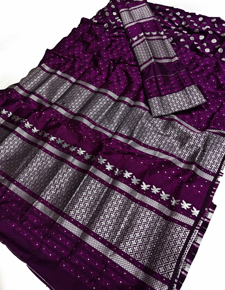 সূতাৰ- কাম (Dhaga-Work) মিক্স ছেট মেখলা চাদৰ