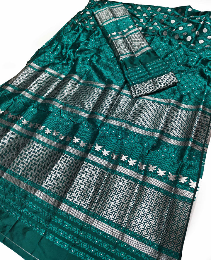 সূতাৰ- কাম (Dhaga-Work) মিক্স ছেট মেখলা চাদৰ