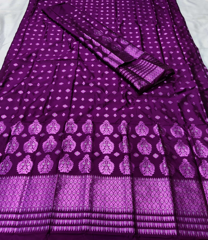 ৰং কৰা গুনা মিক্স ছেট মেখলা চাদৰ