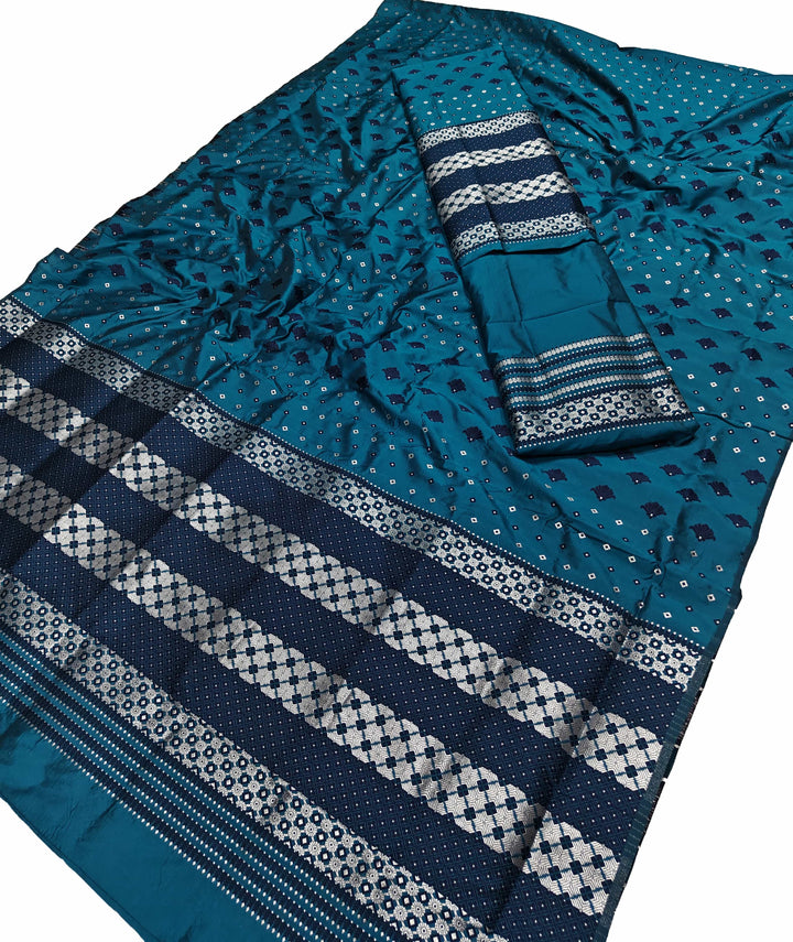 সূতাৰ- কাম (Dhaga-Work) মিক্স ছেট মেখলা চাদৰ