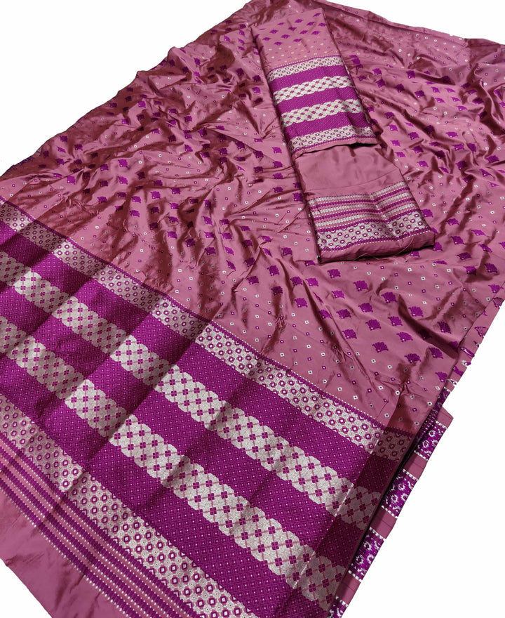 সূতাৰ- কাম (Dhaga-Work) মিক্স ছেট মেখলা চাদৰ