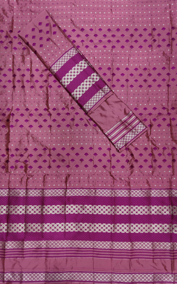 সূতাৰ- কাম (Dhaga-Work) মিক্স ছেট মেখলা চাদৰ