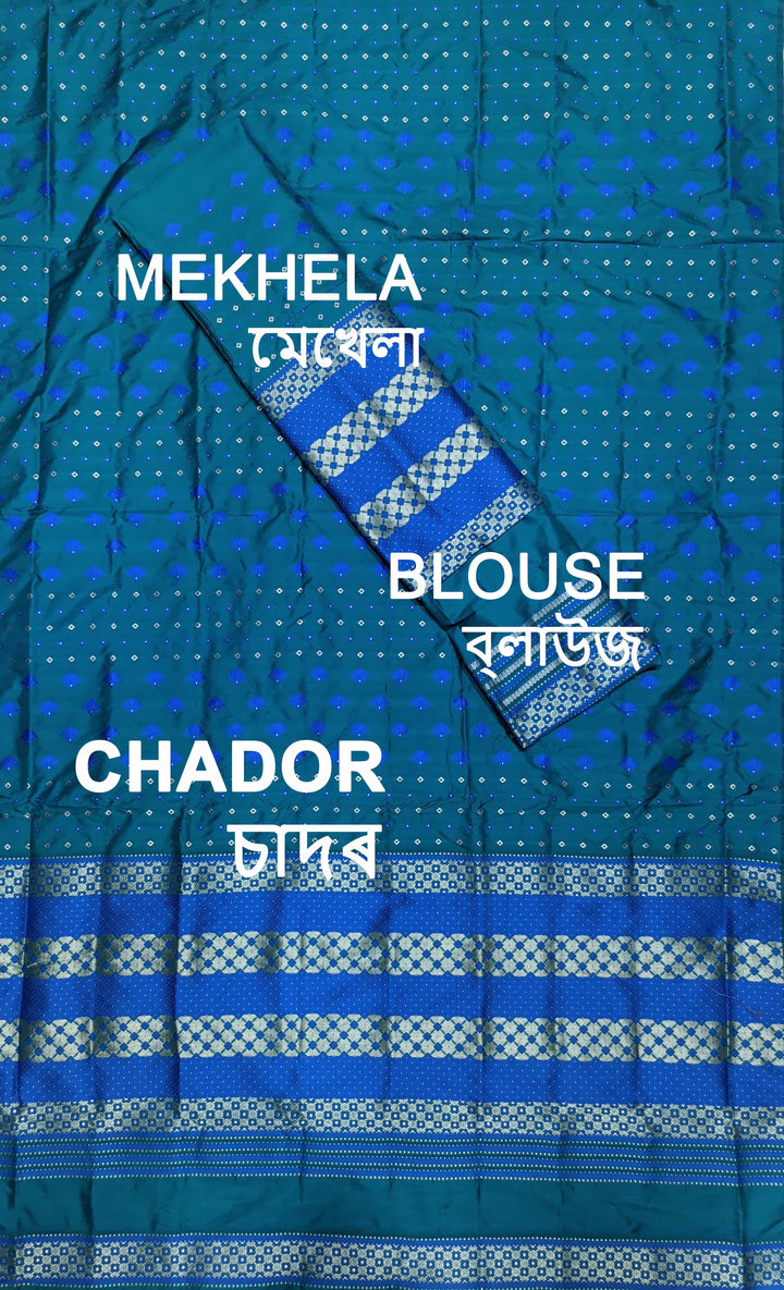 সূতাৰ- কাম (Dhaga-Work) মিক্স ছেট মেখলা চাদৰ