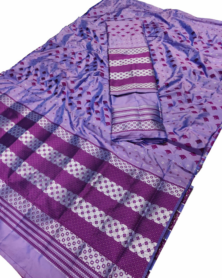 সূতাৰ- কাম (Dhaga-Work) মিক্স ছেট মেখলা চাদৰ