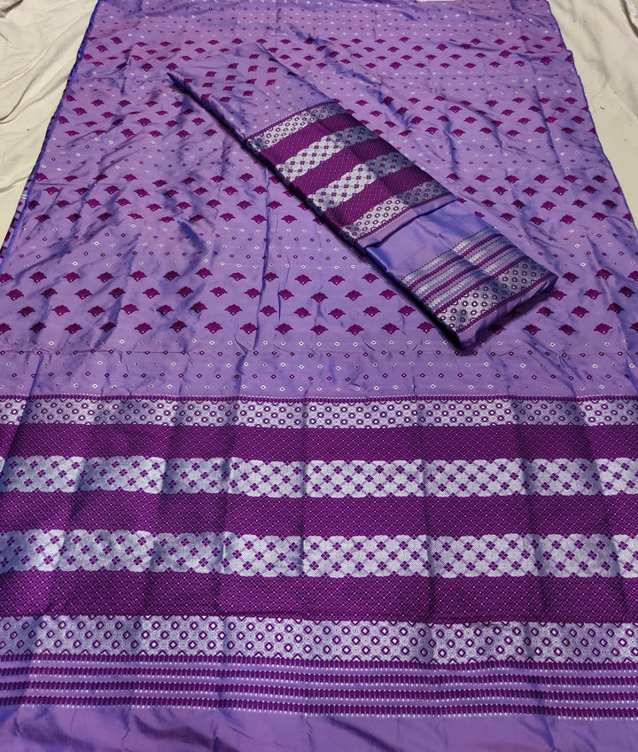 সূতাৰ- কাম (Dhaga-Work) মিক্স ছেট মেখলা চাদৰ