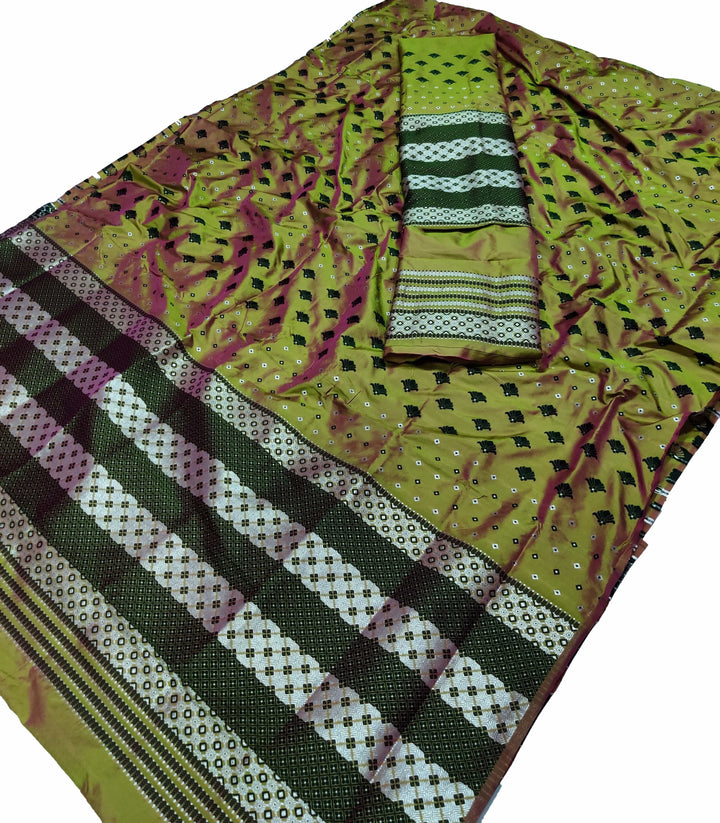 সূতাৰ- কাম (Dhaga-Work) মিক্স ছেট মেখলা চাদৰ