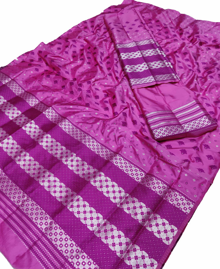 সূতাৰ- কাম (Dhaga-Work) মিক্স ছেট মেখলা চাদৰ