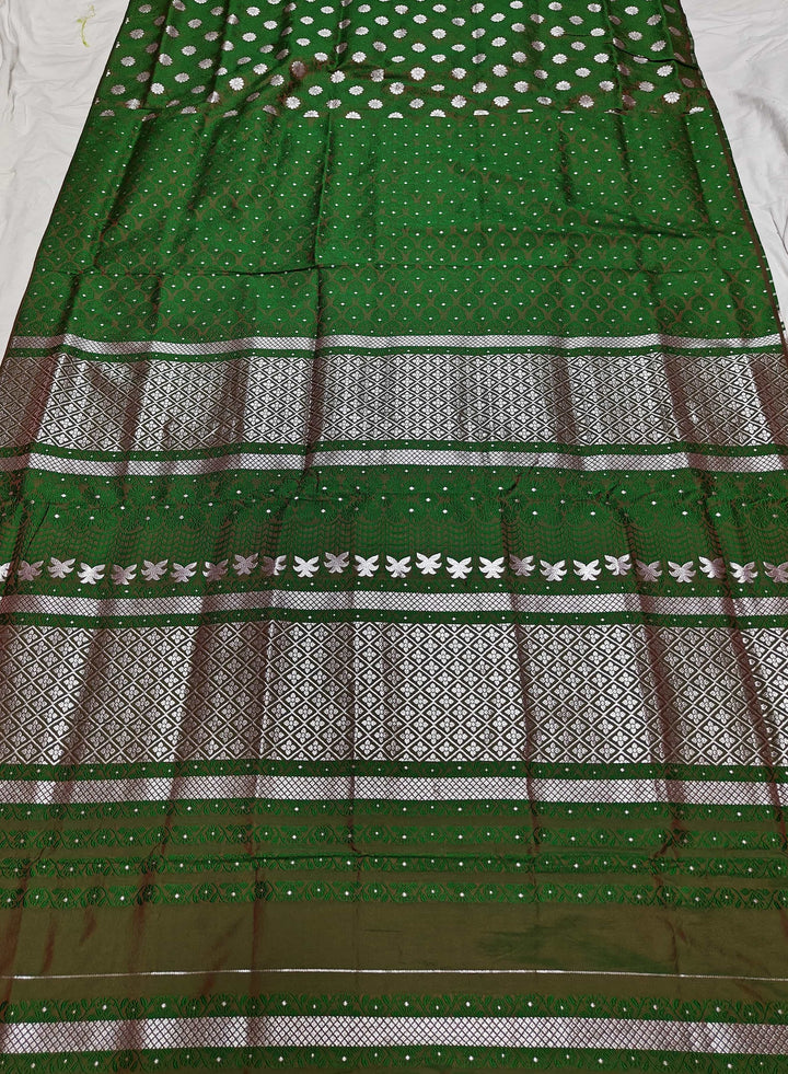 সূতাৰ- কাম (Dhaga-Work) মিক্স ছেট মেখলা চাদৰ