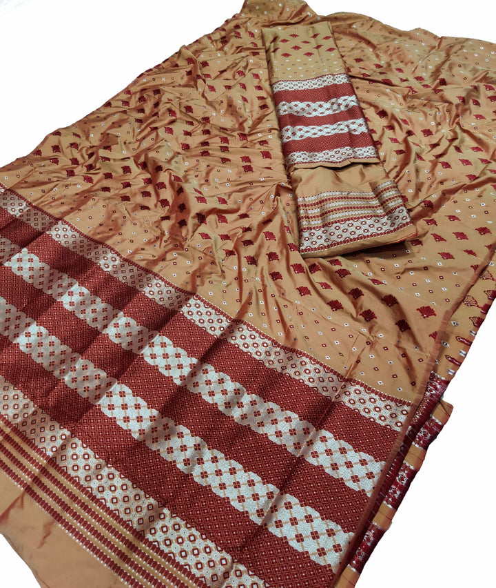 সূতাৰ- কাম (Dhaga-Work) মিক্স ছেট মেখলা চাদৰ