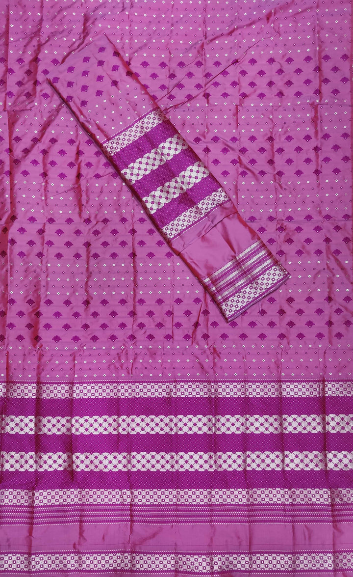 সূতাৰ- কাম (Dhaga-Work) মিক্স ছেট মেখলা চাদৰ