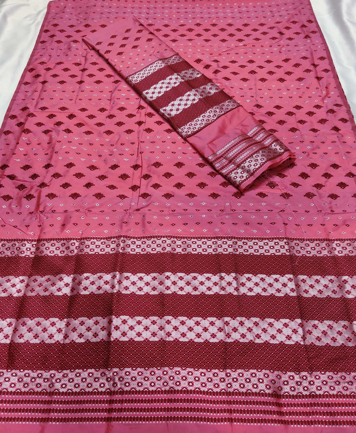সূতাৰ- কাম (Dhaga-Work) মিক্স ছেট মেখলা চাদৰ