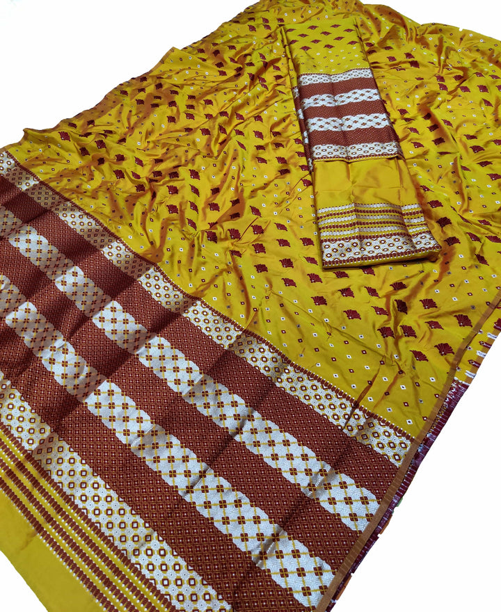 সূতাৰ- কাম (Dhaga-Work) মিক্স ছেট মেখলা চাদৰ