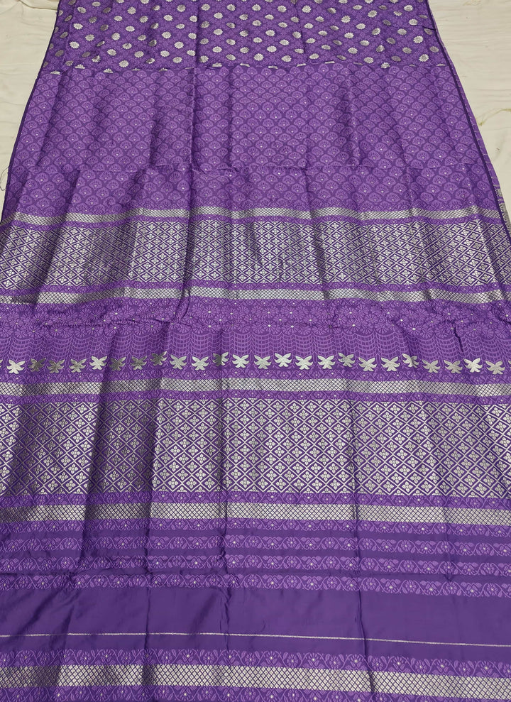 সূতাৰ- কাম (Dhaga-Work) মিক্স ছেট মেখলা চাদৰ