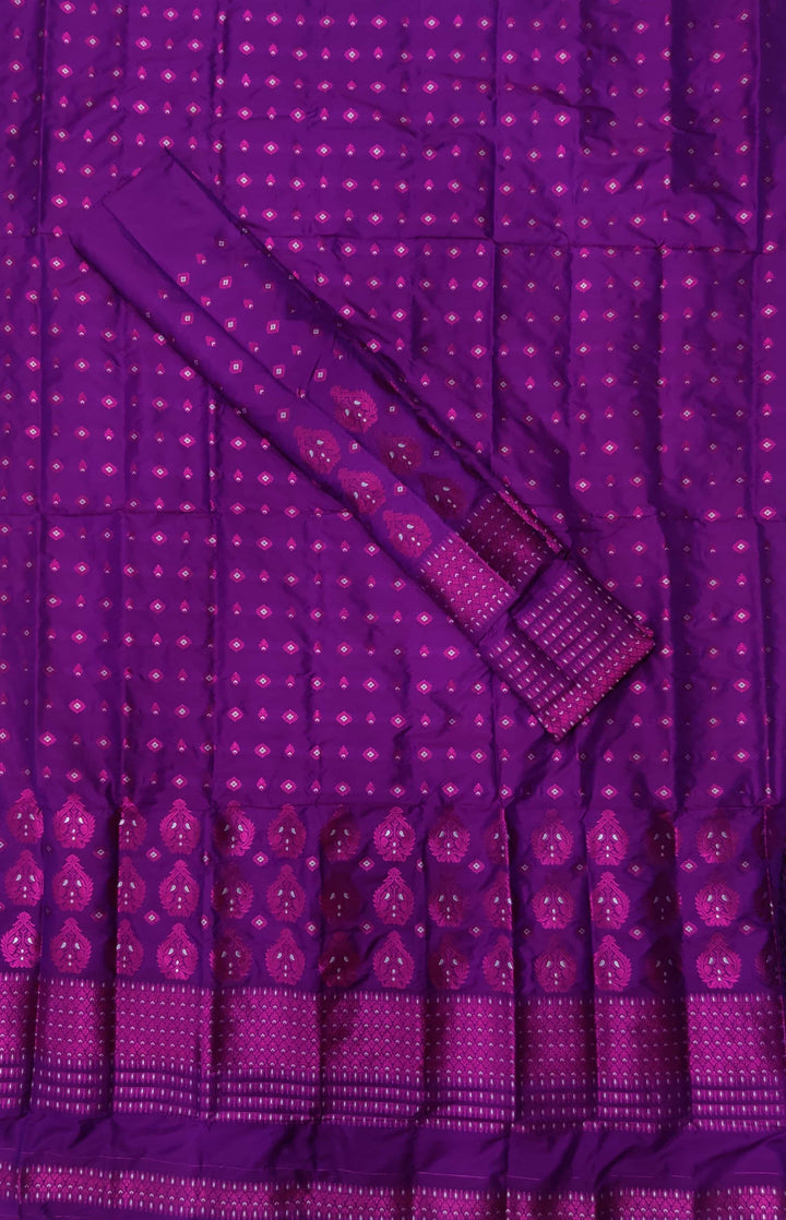 ৰং কৰা গুনা মিক্স ছেট মেখলা চাদৰ