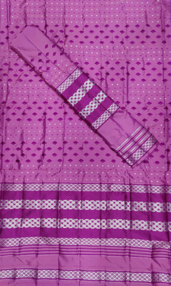 সূতাৰ- কাম (Dhaga-Work) মিক্স ছেট মেখলা চাদৰ