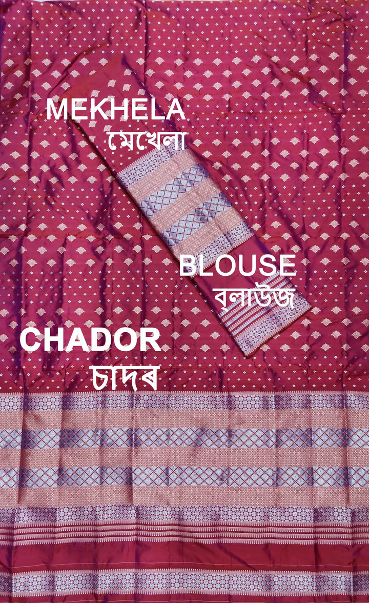 সূতাৰ- কাম (Dhaga-Work) মিক্স ছেট মেখলা চাদৰ